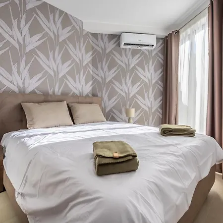 Sunlit Serenity Modern With Views Daire Msida