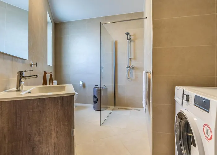 Sunlit Serenity Modern With Views * Msida